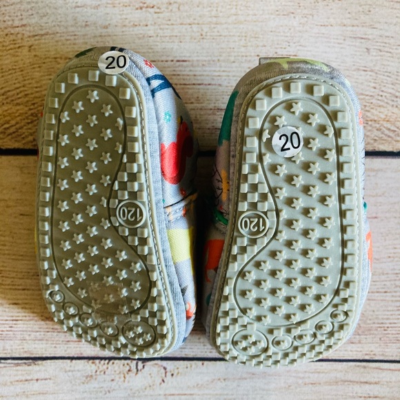 Baby Slip On Shoes - Picture 3 of 4